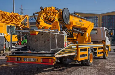 Mobil vinç kiralama hizmeti - Sözeri Vinç